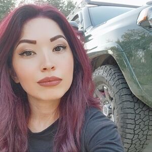 Meet your Posher, April